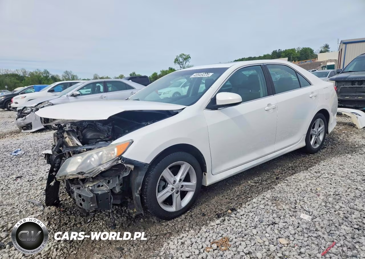 2014 Toyota Camry Se – zdjęcie 1 z 13