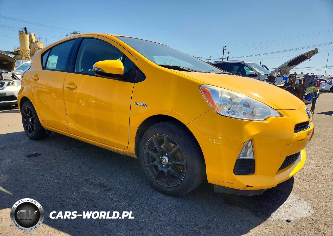 2014 Toyota Prius VIN:JTDKDTB38E1082227 - 4