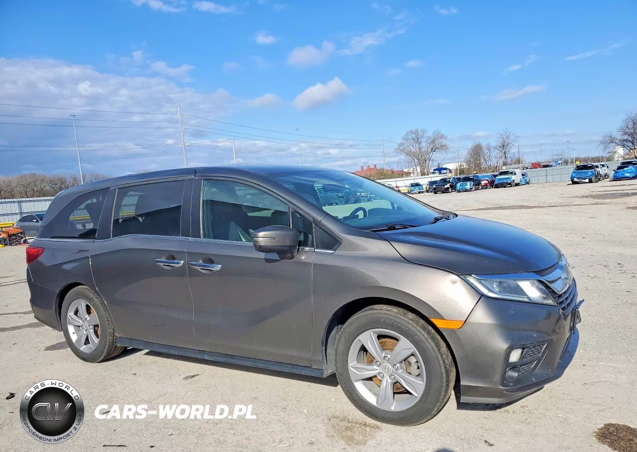 2018 Honda Odyssey Exl VIN:5FNRL6H73JB077242 - 4