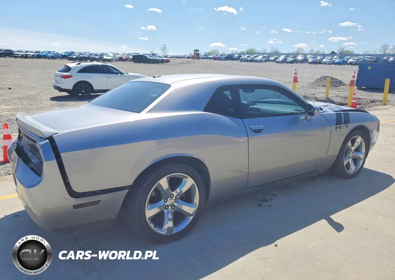 2013 Dodge Challenger R VIN:2C3CDYBTXDH616298 - 3