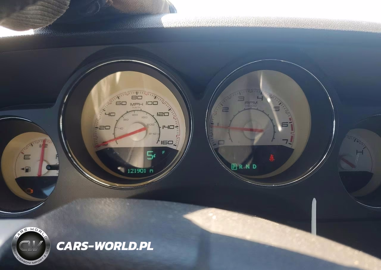 2013 Dodge Challenger R VIN:2C3CDYBTXDH616298 - 9