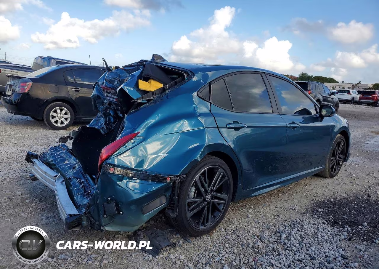 2026 Toyota Camry Xse VIN:4T1DAACK2TU211128 - 3