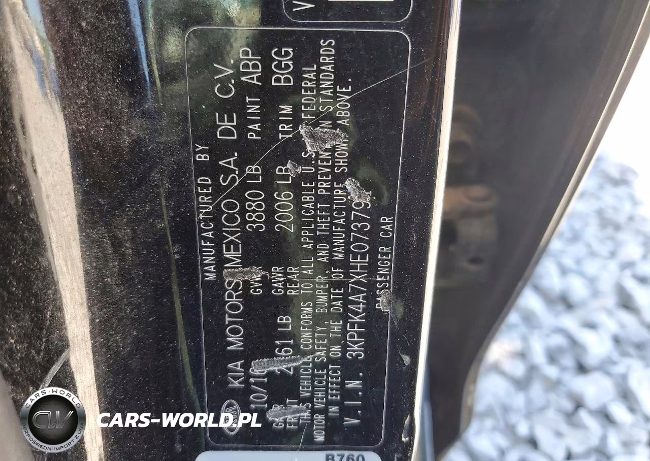 2017 Kia Forte Lx VIN:3KPFK4A7XHE073791 - 12