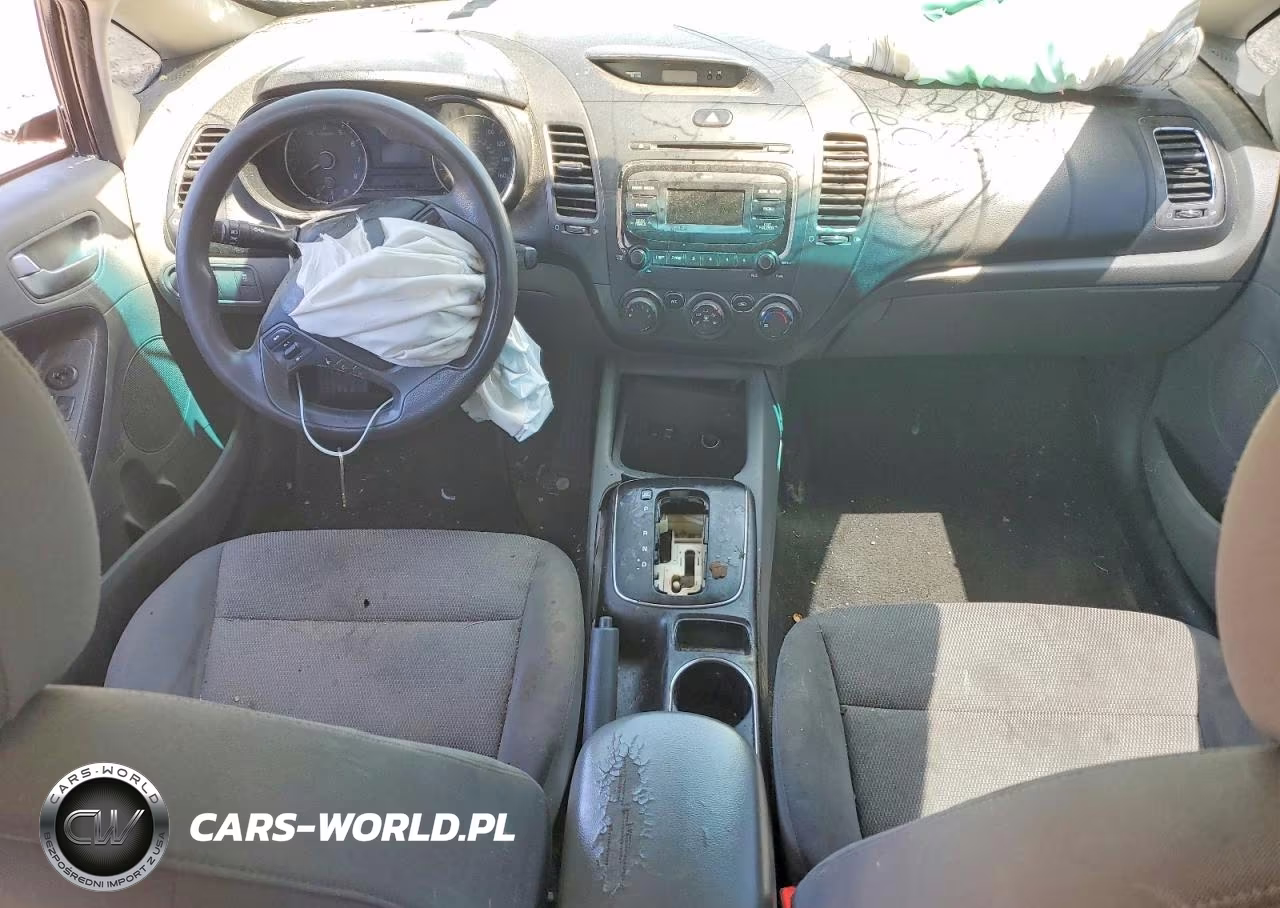 2017 Kia Forte Lx VIN:3KPFK4A7XHE073791 - 8