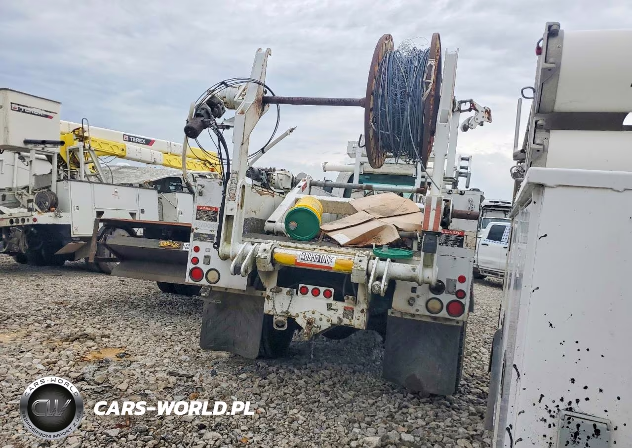 2007 Chevrolet C70 Cable Placer Bucket Truck VIN:1GBM7C1B57F421688 - 4