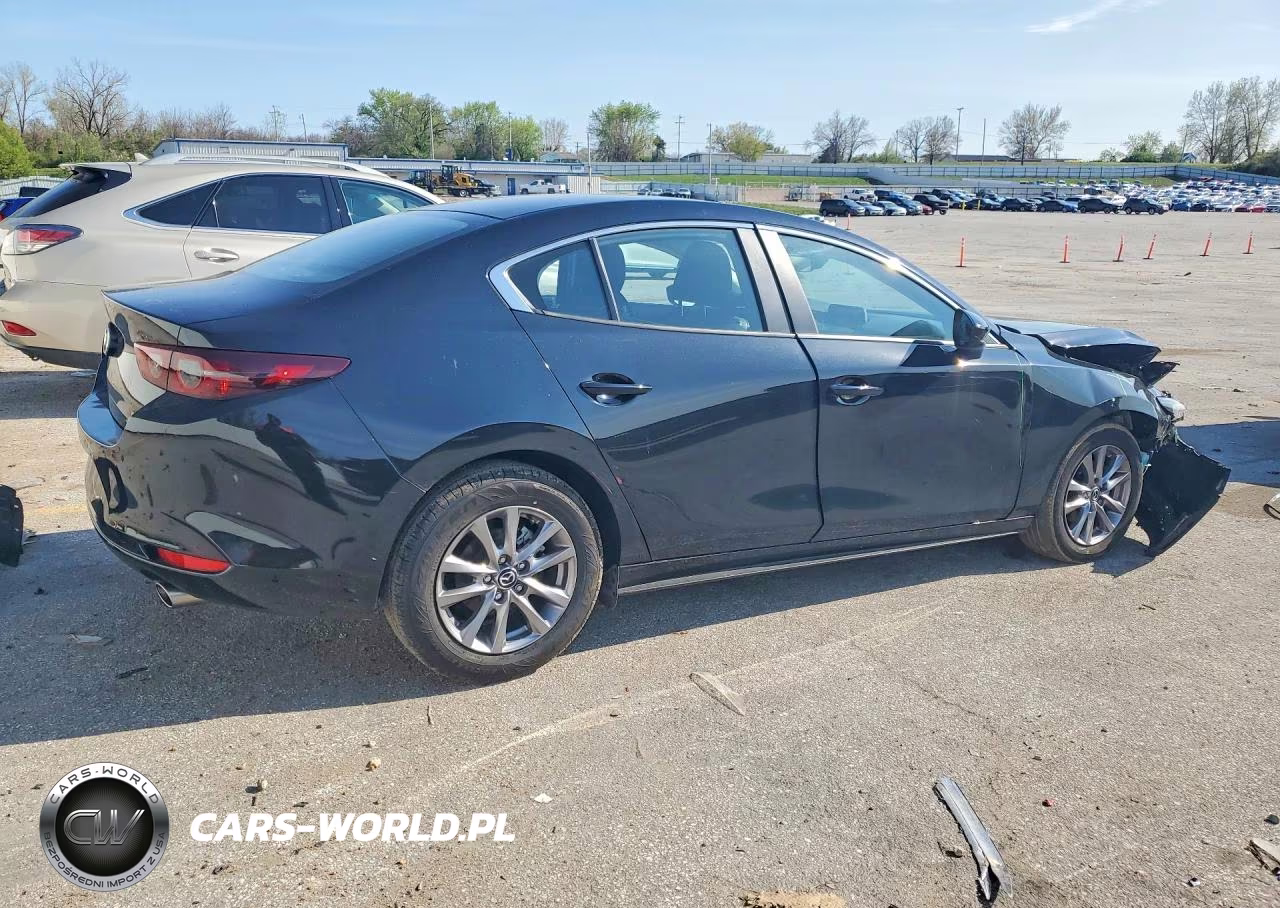 2021 Mazda 3 Premium VIN:JM1BPAAL9M1339701 - 3