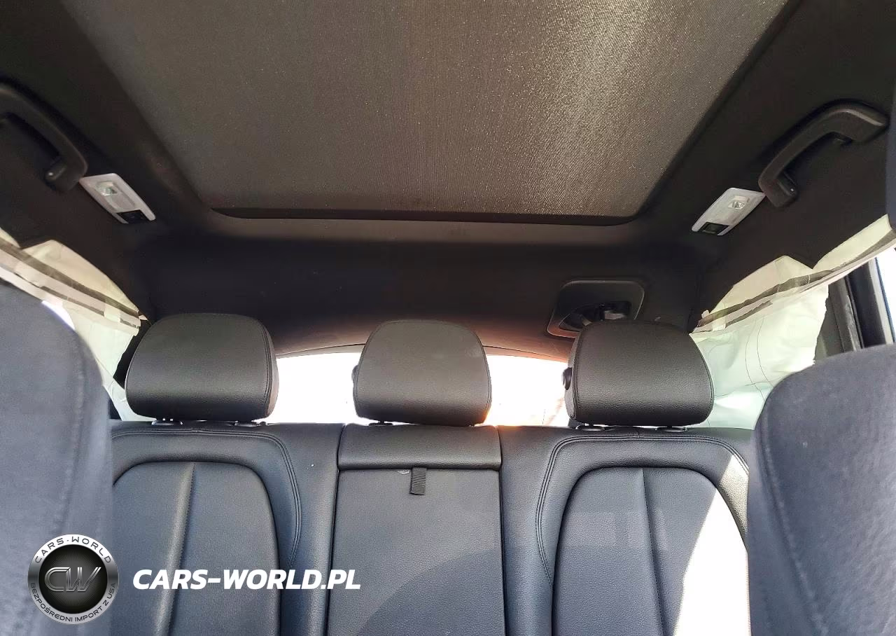 2018 BMW X1 xDrive28I VIN:WBXHT3C3XJ5K32002 - 10