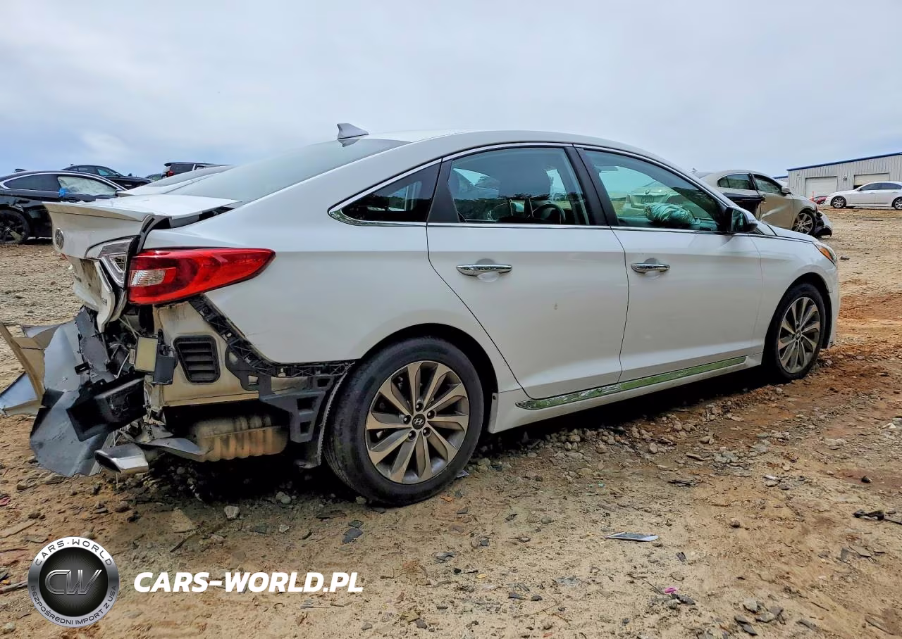 2016 Hyundai Sonata Sport VIN:5NPE34AF2GH269086 - 3