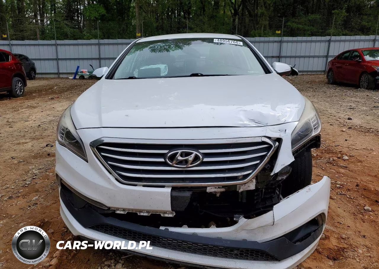 2016 Hyundai Sonata Sport VIN:5NPE34AF2GH269086 - 5