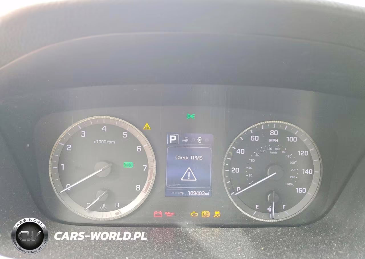 2016 Hyundai Sonata Sport VIN:5NPE34AF2GH269086 - 9