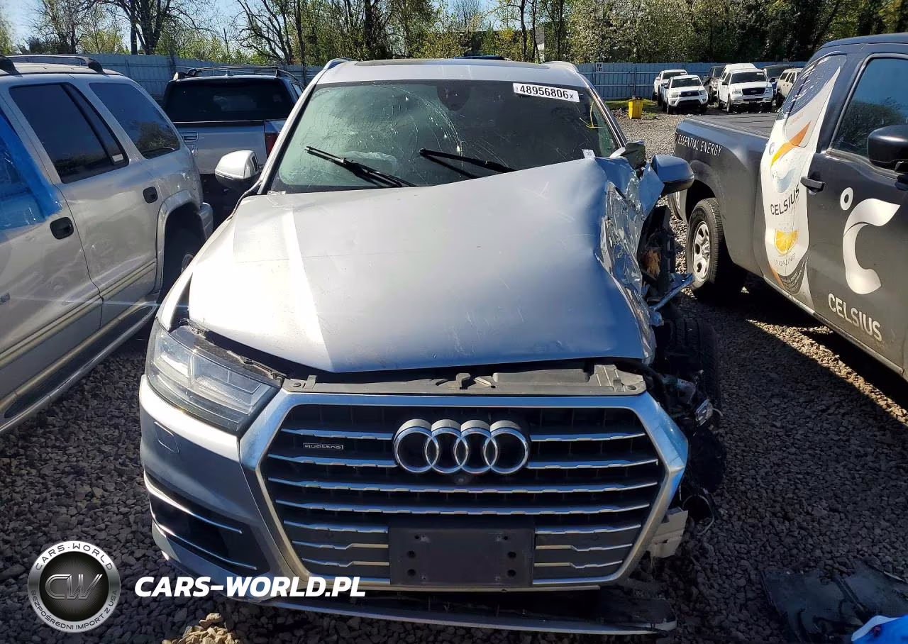 2017 Audi Q7 Prestige VIN:WA1VAAF70HD043040 - 5