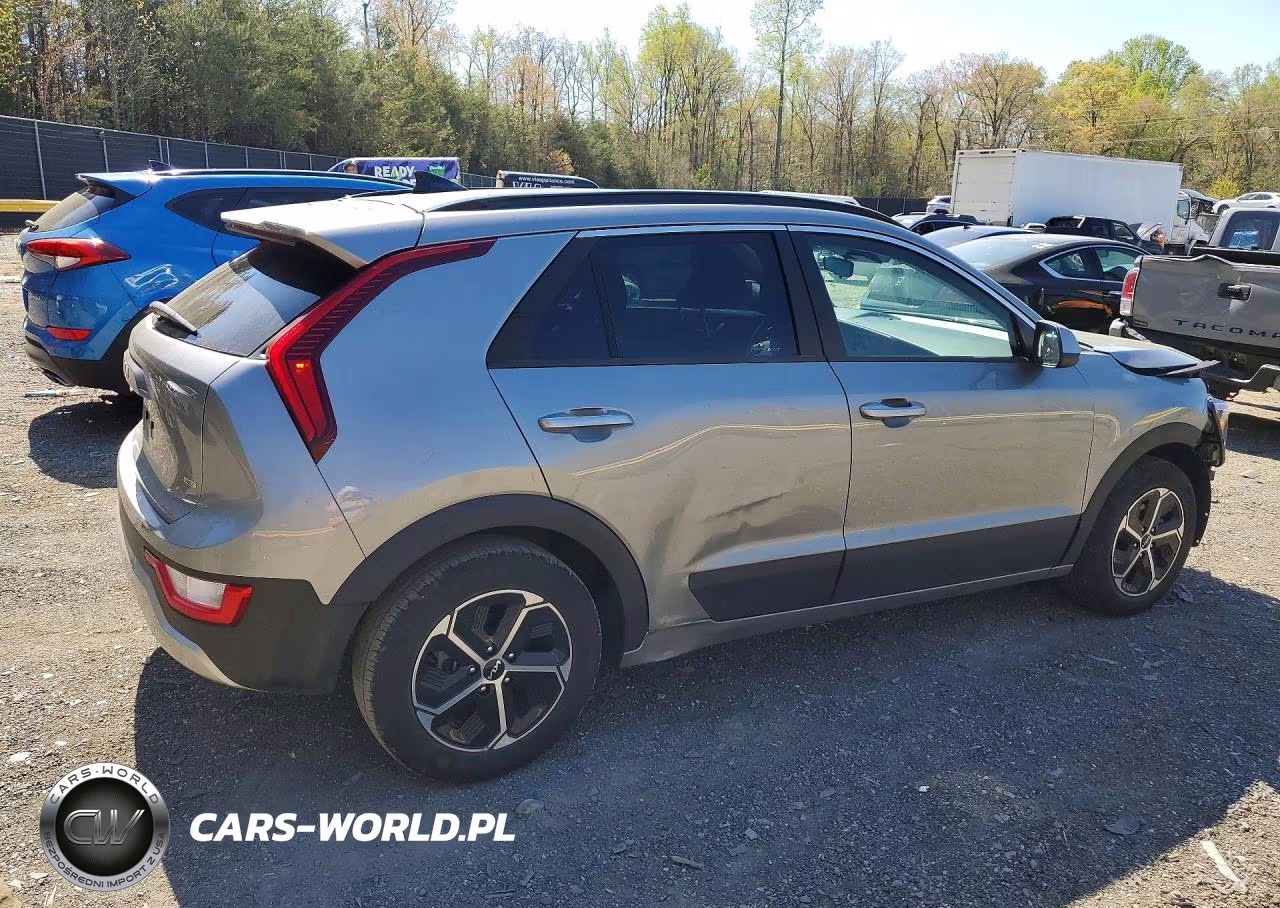 2023 Kia Niro Lx VIN:KNDCP3LE1P5098146 - 3