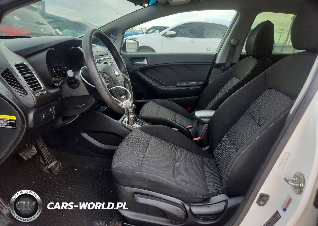 2017 Kia Forte VIN:KNAFK5A80H5698790 - 7