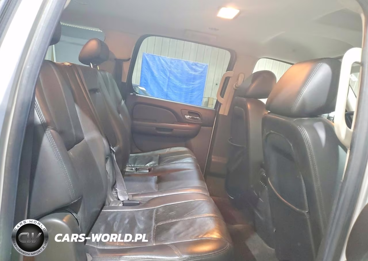 2010 Chevrolet Suburban K1500 Lt VIN:1GNUKJE33AR114583 - 11