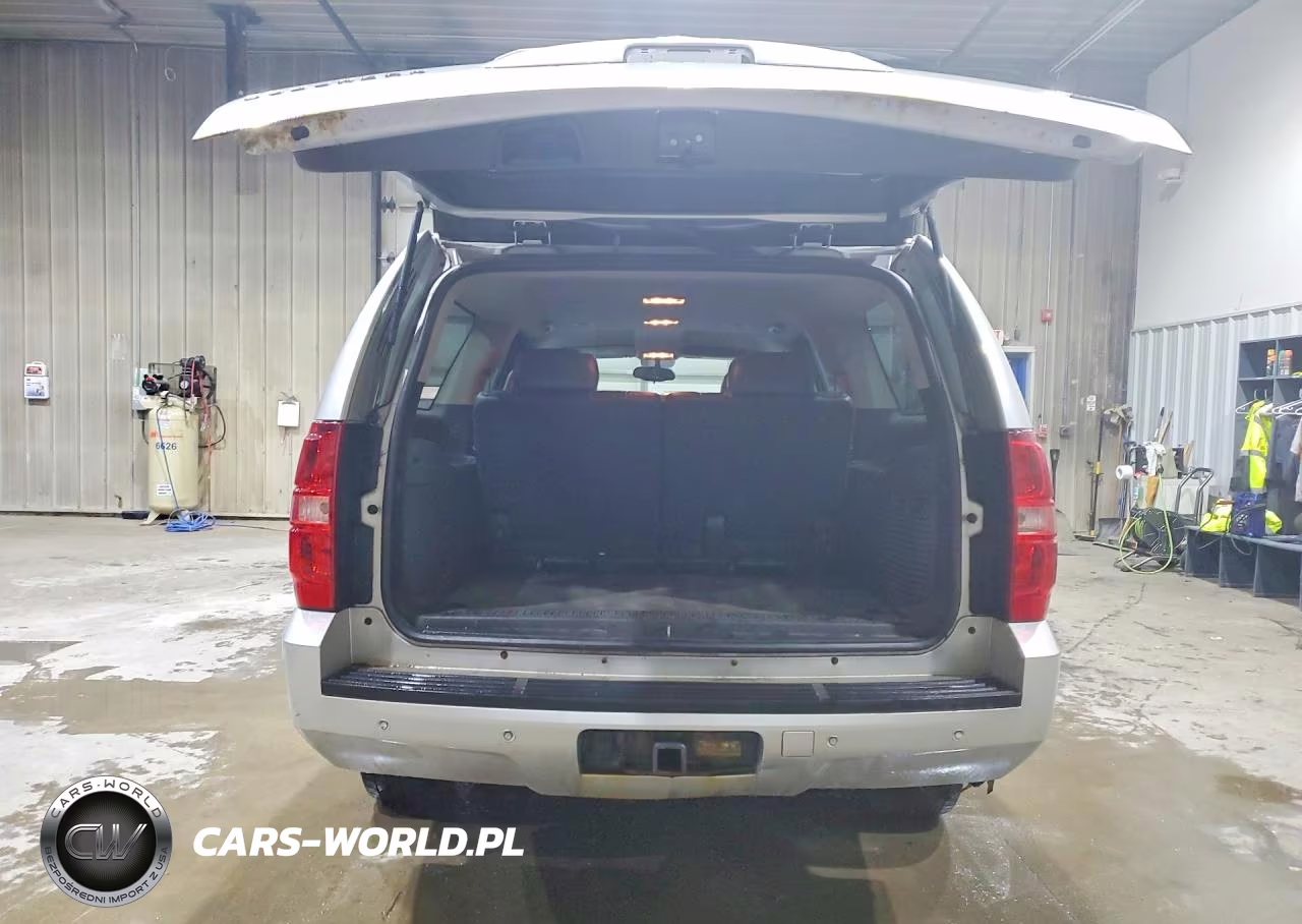 2010 Chevrolet Suburban K1500 Lt VIN:1GNUKJE33AR114583 - 6