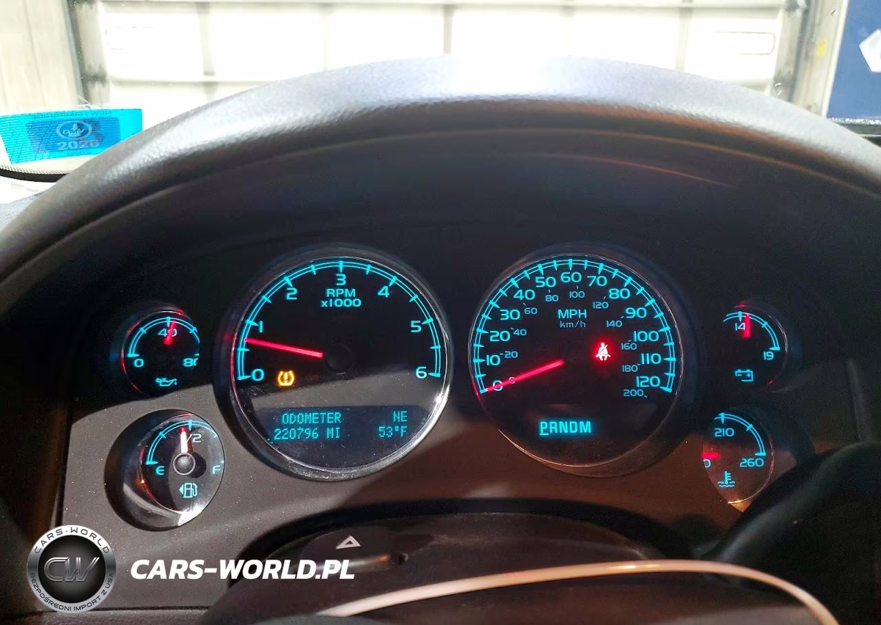 2010 Chevrolet Suburban K1500 Lt VIN:1GNUKJE33AR114583 - 9