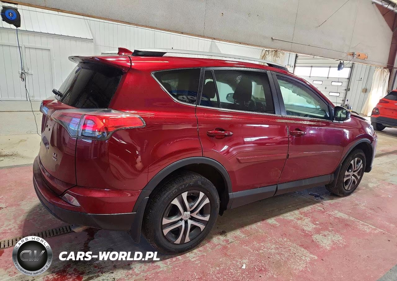 2018 Toyota Rav4 Le VIN:2T3BFREV1JW850152 - 3