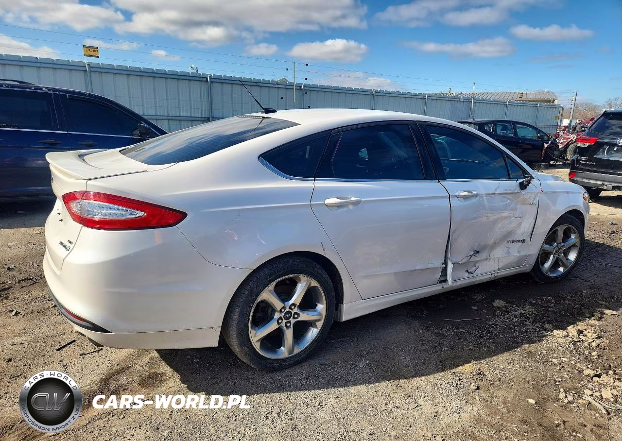 2014 Ford Fusion Se Hybrid VIN:3FA6P0LU3ER312850 - 3