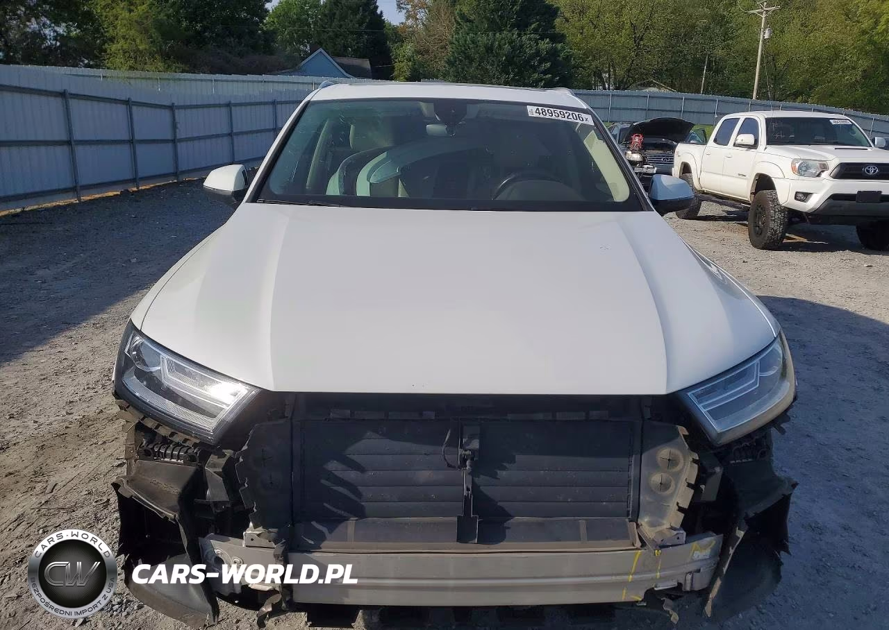 2018 Audi Q7 Premium Plus VIN:WA1LAAF78JD019243 - 5