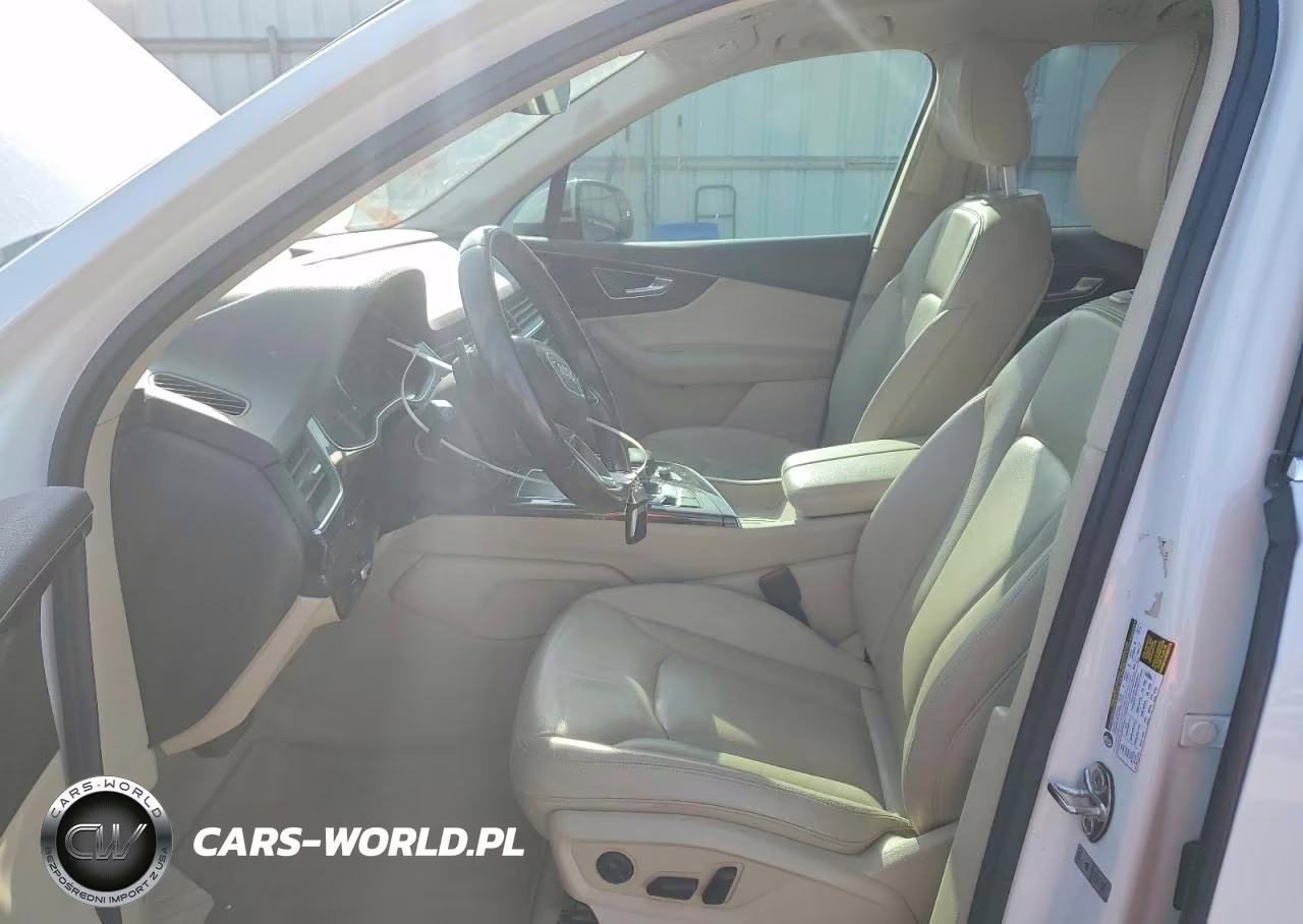 2018 Audi Q7 Premium Plus VIN:WA1LAAF78JD019243 - 7
