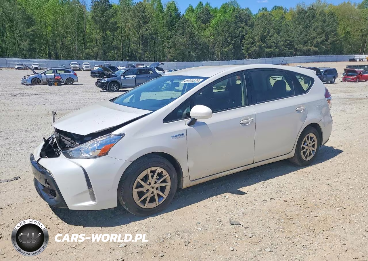 2016 Toyota Prius V Three
