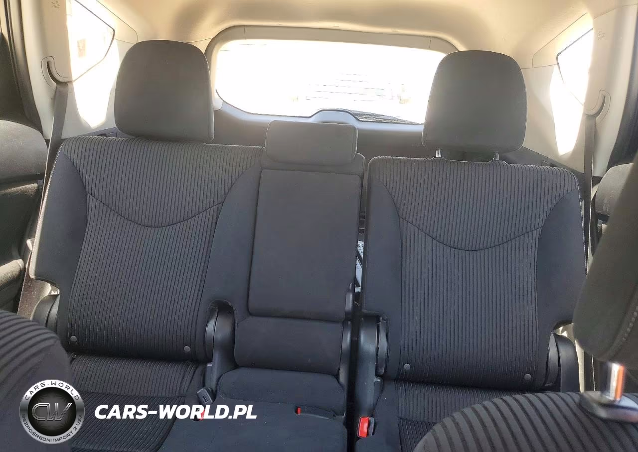 2016 Toyota Prius V Three VIN:JTDZN3EU6GJ047513 - 10