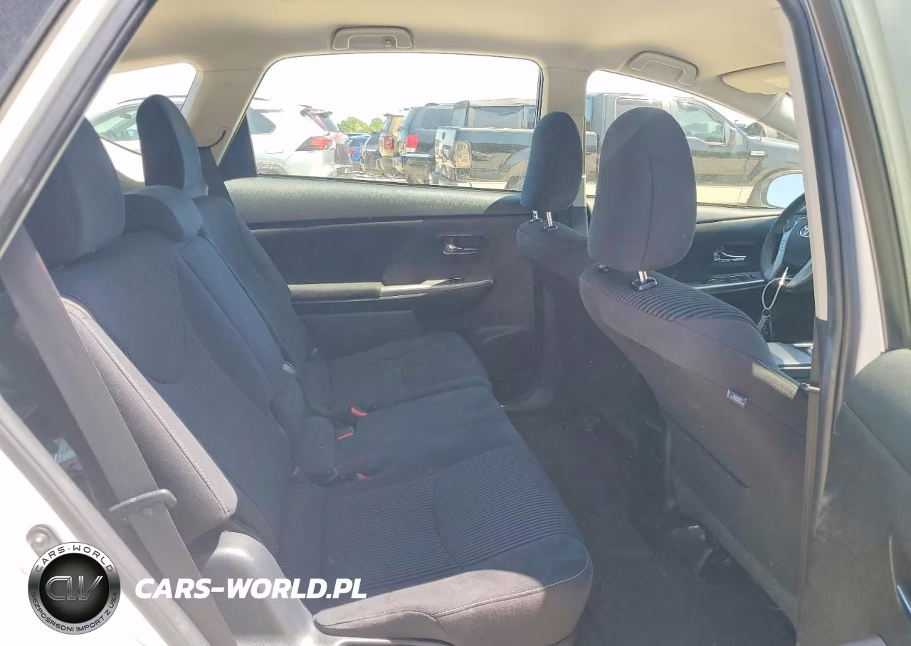 2016 Toyota Prius V Three VIN:JTDZN3EU6GJ047513 - 11