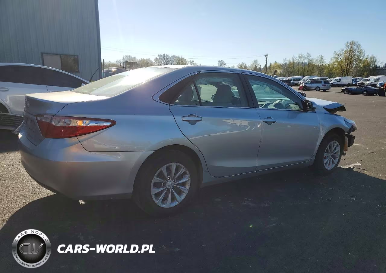 2015 Toyota Camry Le VIN:4T4BF1FK0FR458274 - 3