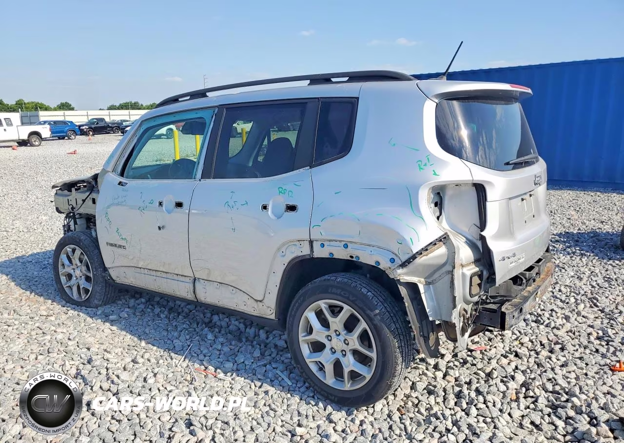 2017 Jeep Renegade Latitude VIN:ZACCJBBB8HPG03028 - 2