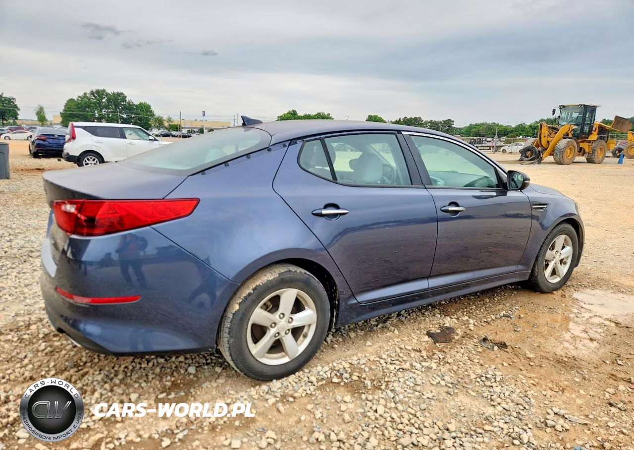2015 Kia Optima VIN:5XXGM4A71FG437051 - 3