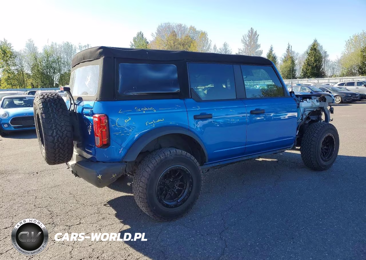 2022 Ford Bronco Base VIN:1FMDE5BH7NLB42124 - 3