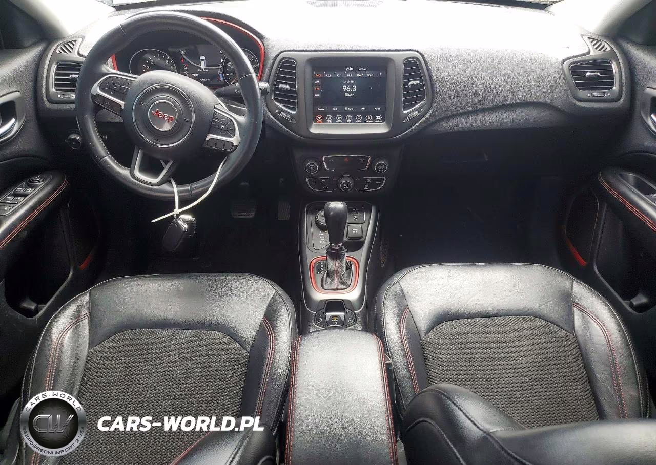 2019 Jeep Compass Trailhawk VIN:3C4NJDDB0KT744869 - 8