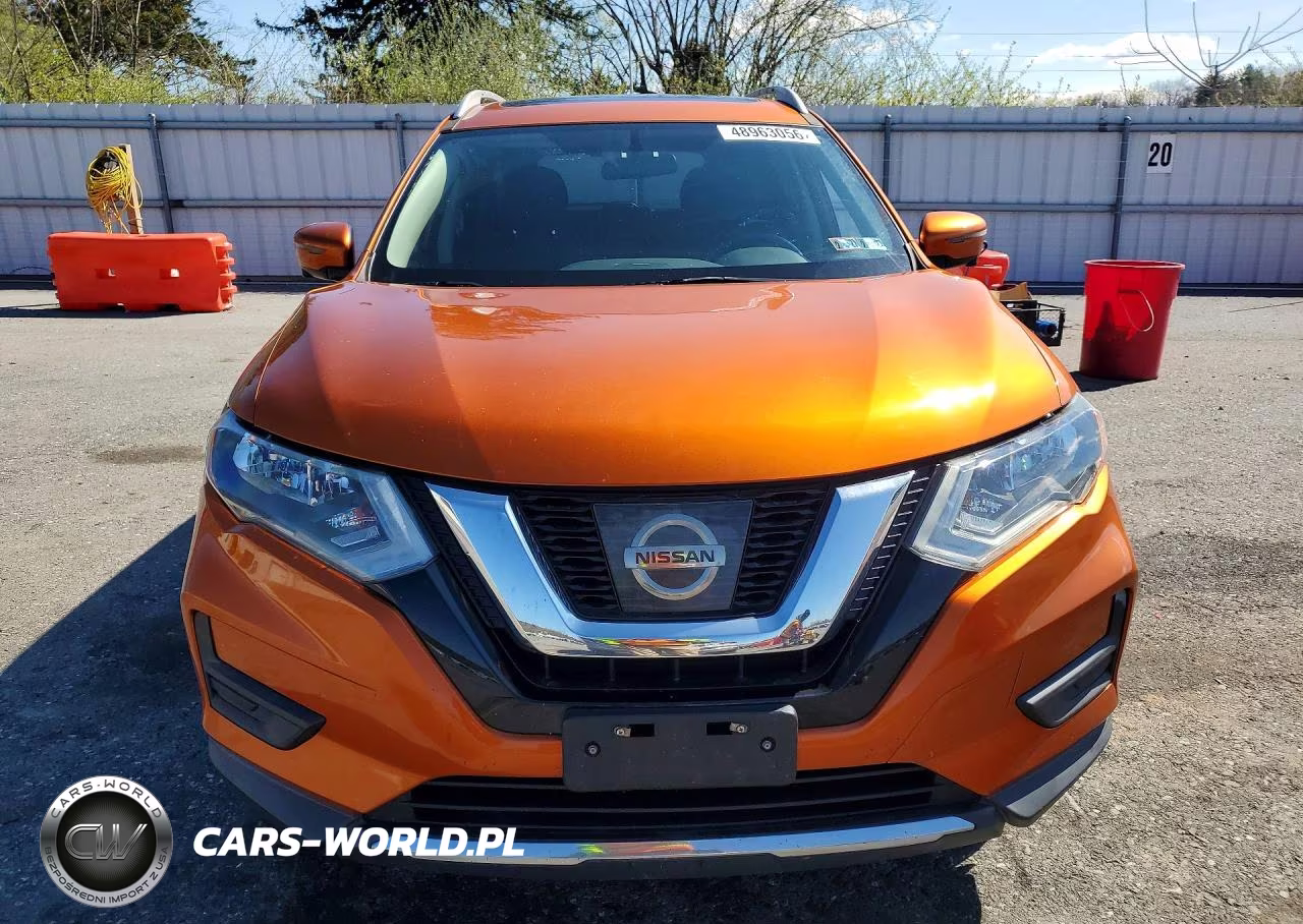 2017 Nissan Rogue Sv VIN:5N1AT2MV8HC829109 - 5