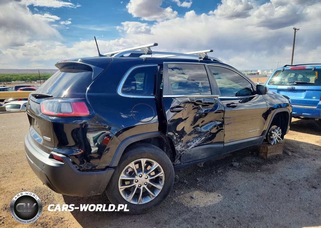 2020 Jeep Cherokee Latitude Plus VIN:1C4PJMLB4LD554574 - 3