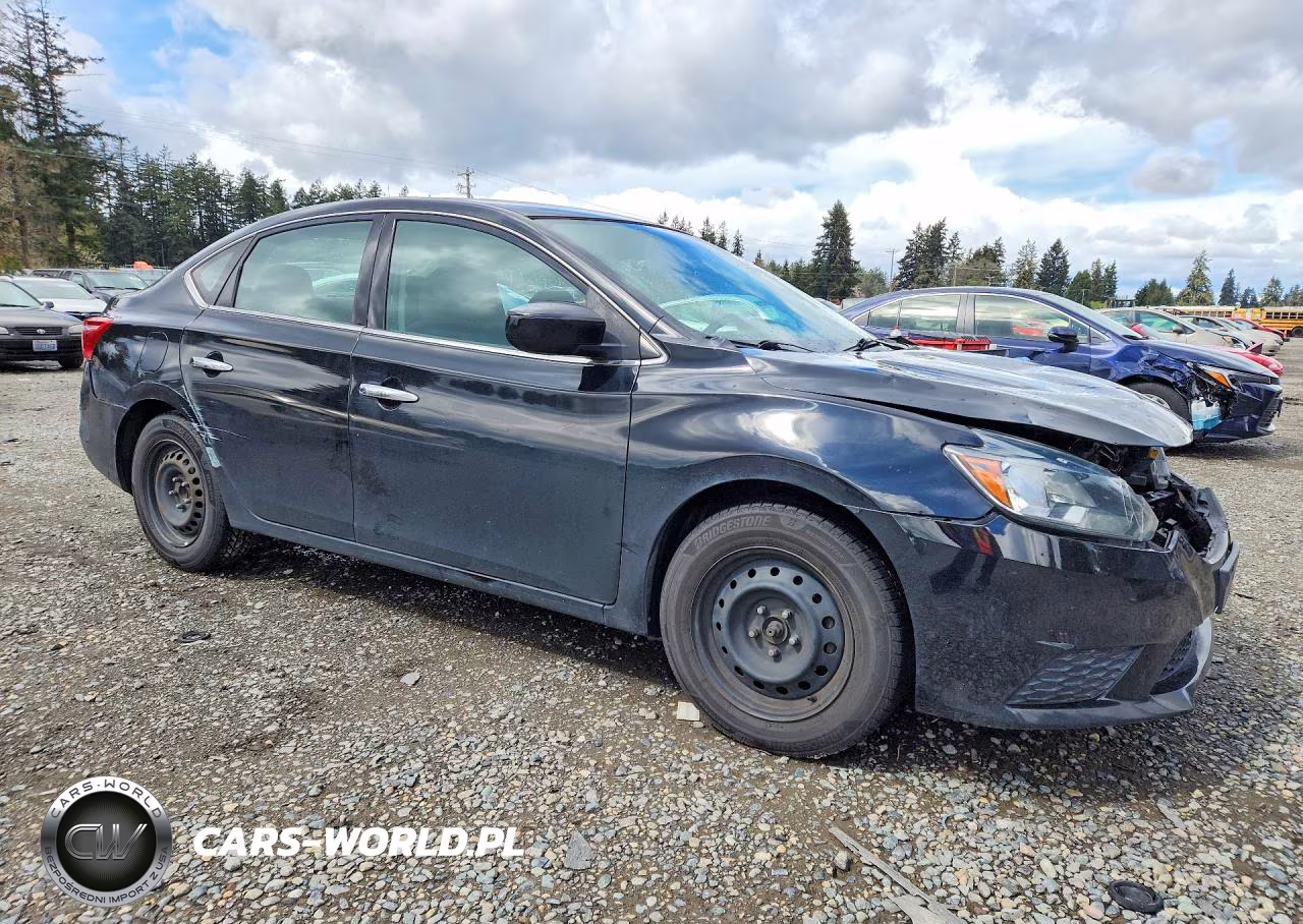 2018 Nissan Sentra S VIN:3N1AB7APXJY279938 - 4