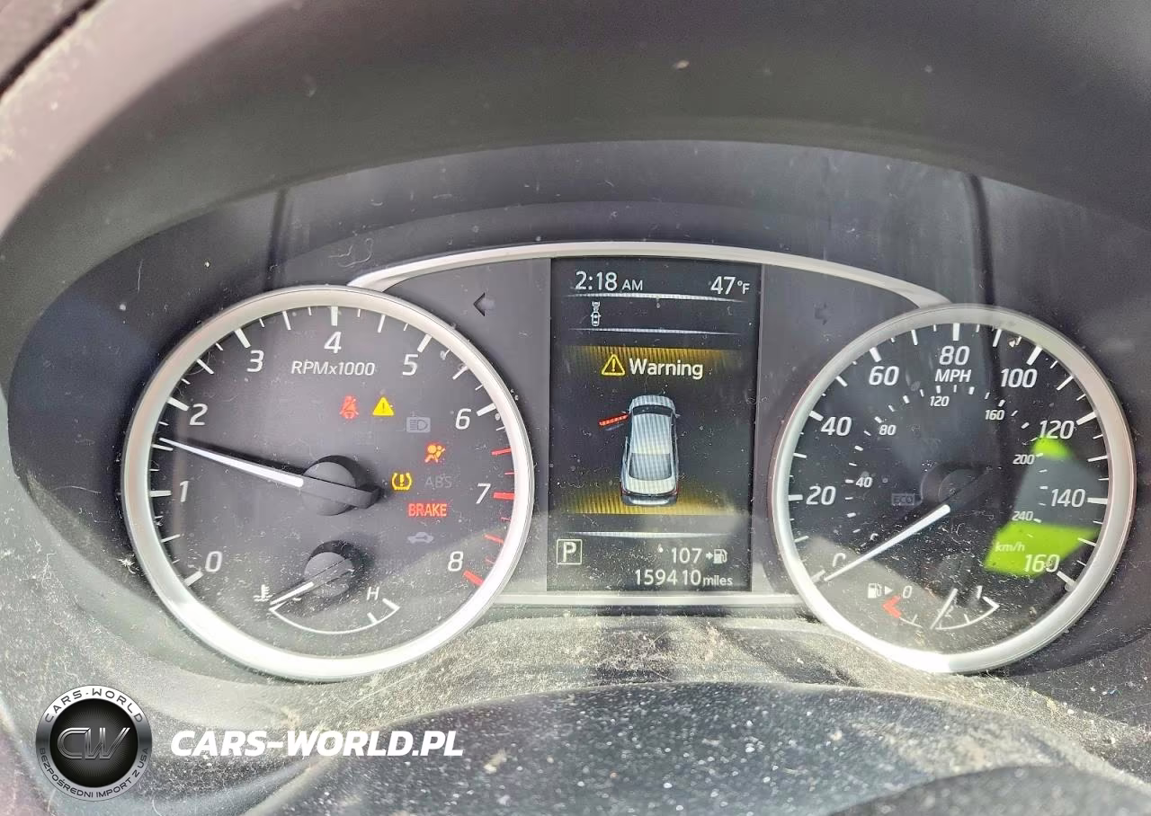 2018 Nissan Sentra S VIN:3N1AB7APXJY279938 - 9