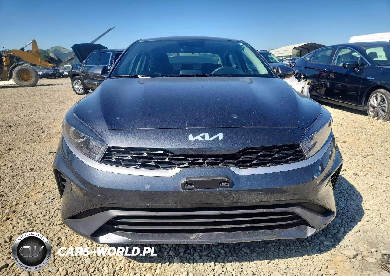 2024 Kia Forte Lxs VIN:3KPF24AD6RE798411 - 5