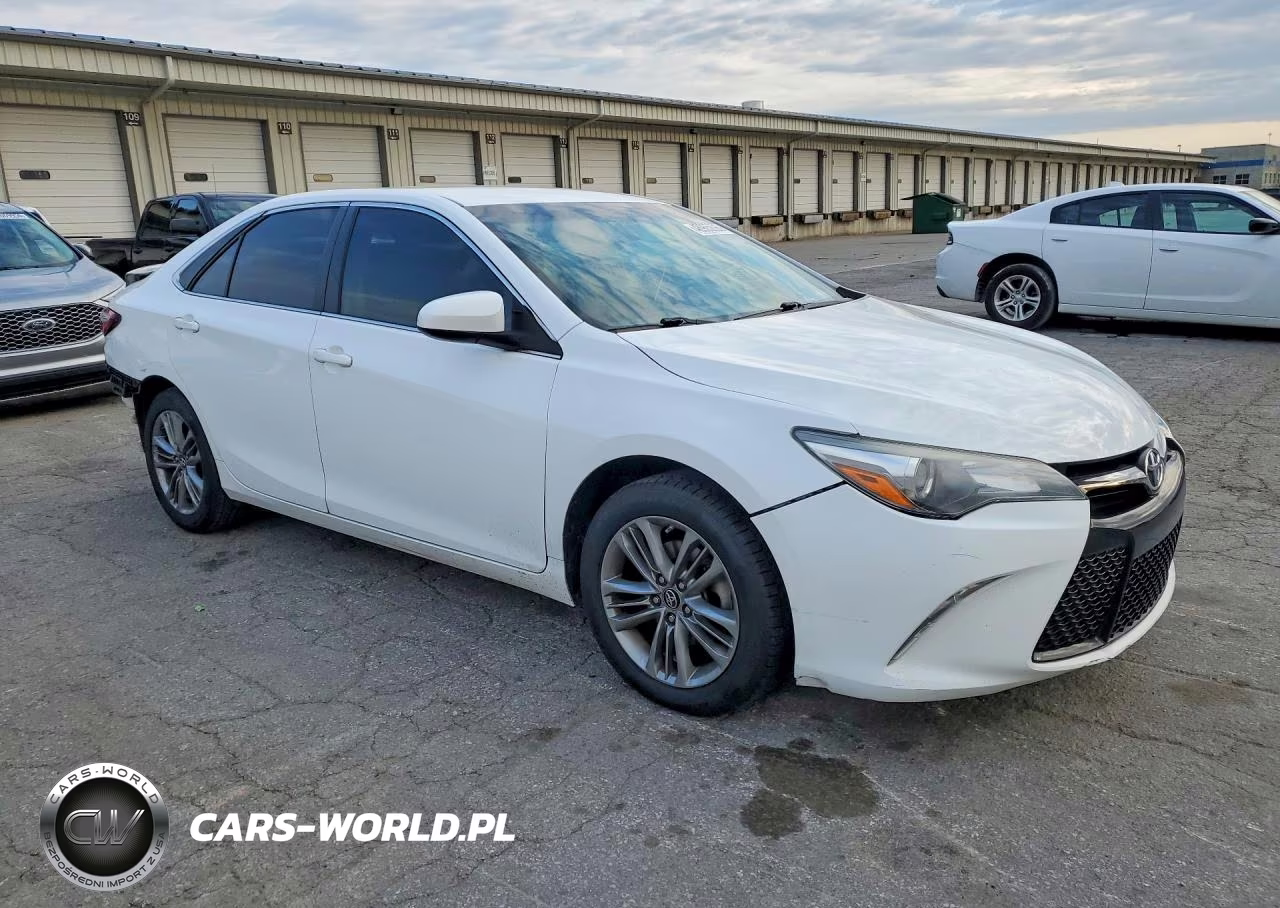 2017 Toyota Camry Se VIN:4T1BF1FK0HU327987 - 4