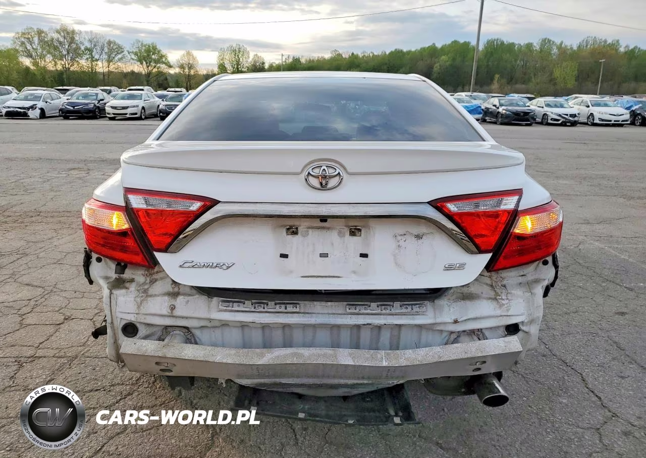 2017 Toyota Camry Se VIN:4T1BF1FK0HU327987 - 6