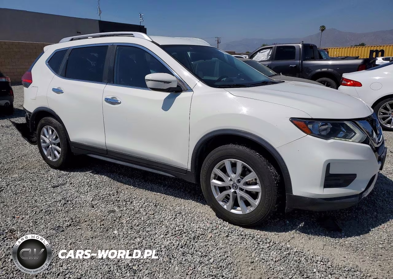 2017 Nissan Rogue Sv VIN:JN8AT2MT5HW137394 - 4