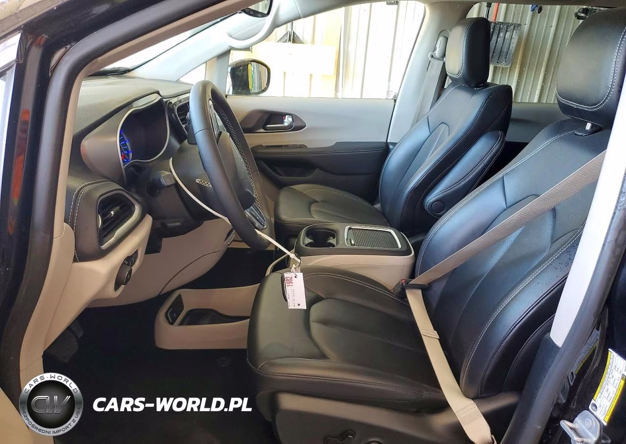 2024 Chrysler Pacifica Hybrid Select VIN:2C4RC1S76RR174530 - 7