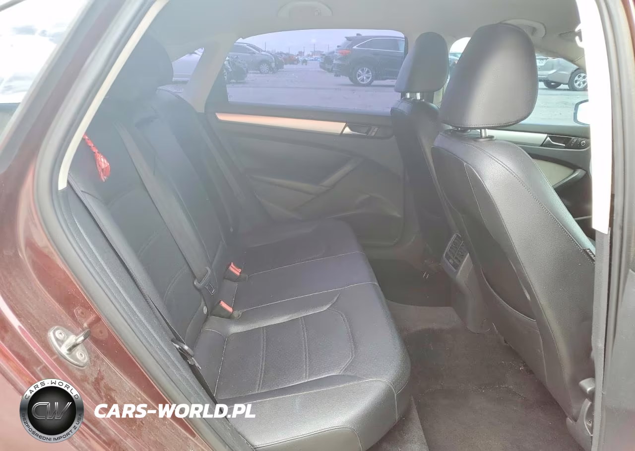 2013 Volkswagen Passat Se VIN:1VWBP7A30DC084781 - 10