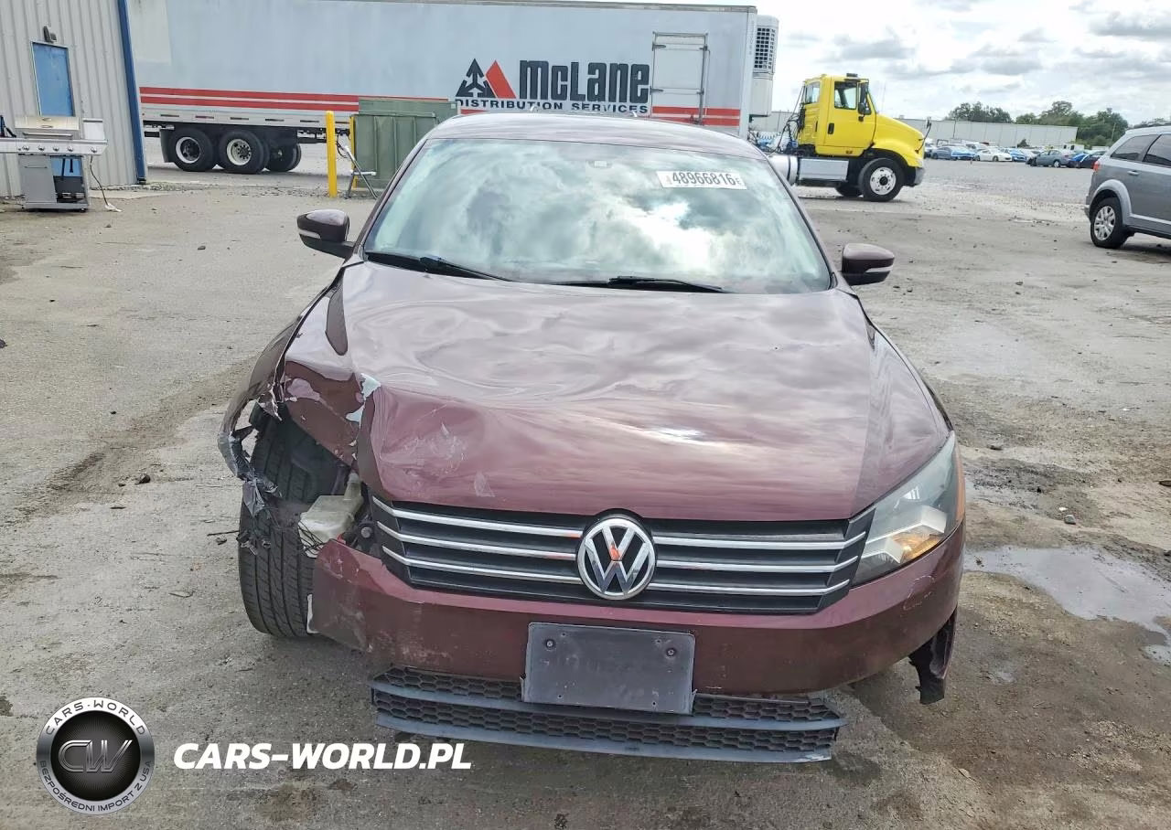 2013 Volkswagen Passat Se VIN:1VWBP7A30DC084781 - 5