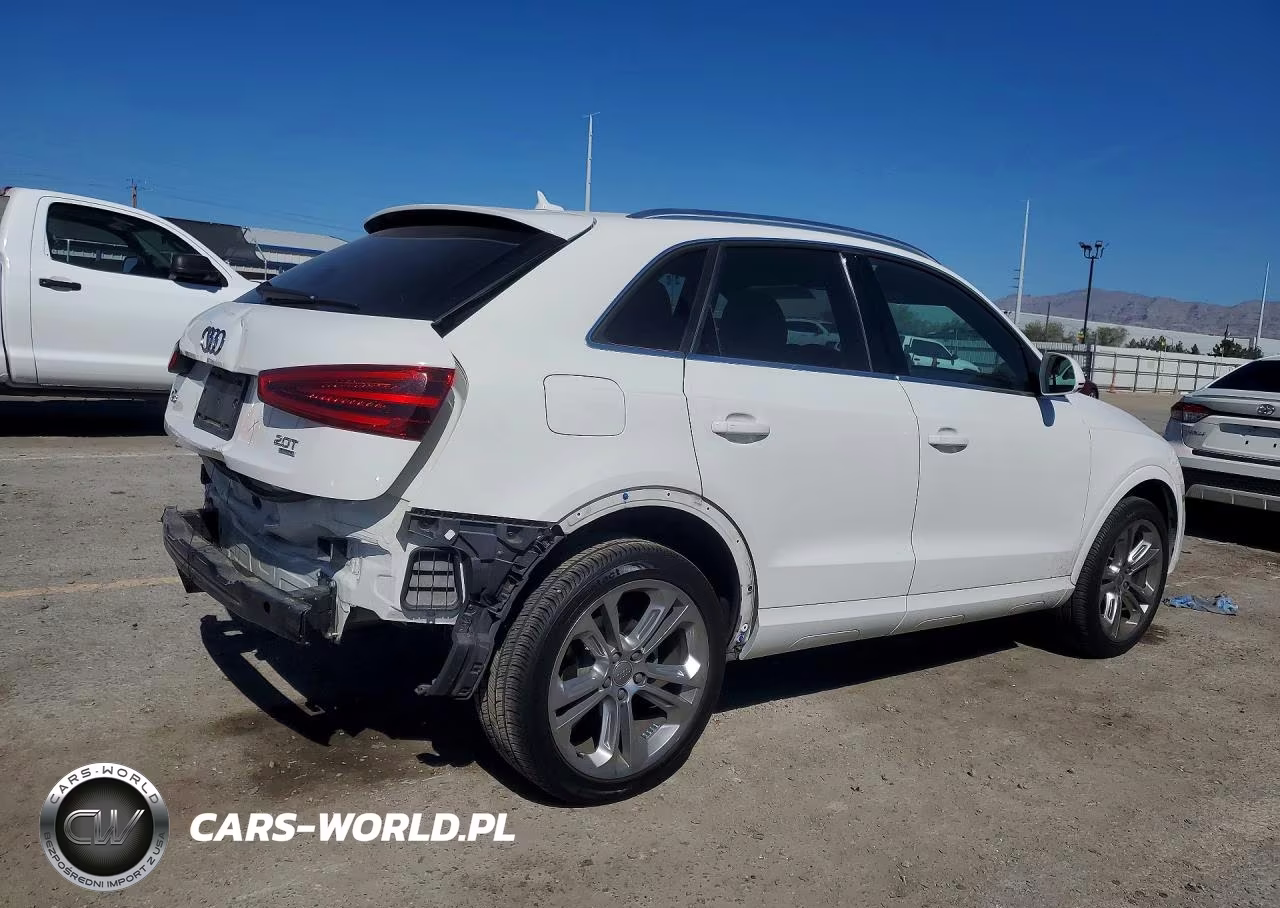2015 Audi Q3 Prestige VIN:WA1GFCFS7FR011809 - 3