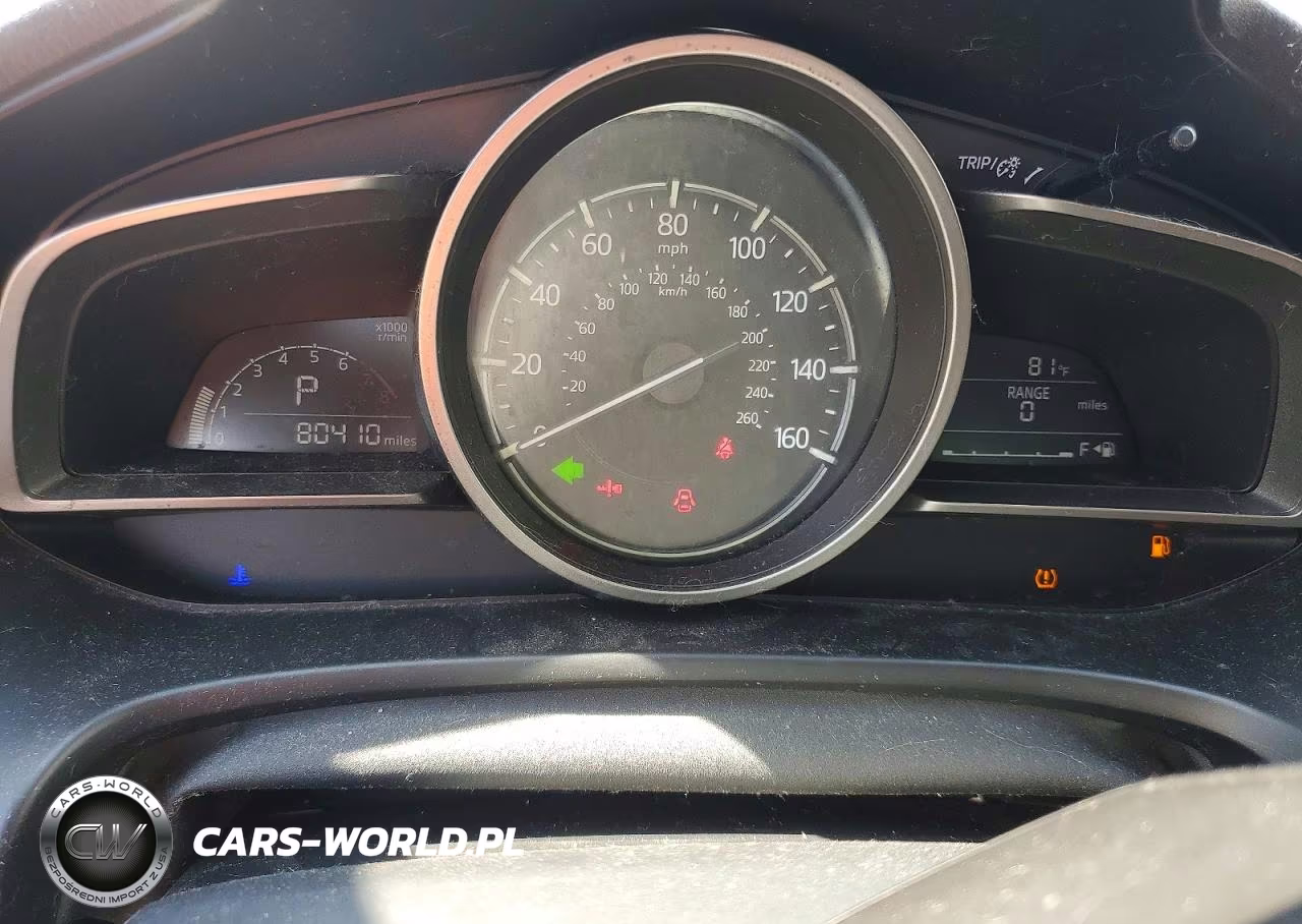 2018 Mazda 3 Sport VIN:3MZBN1U75JM232595 - 9