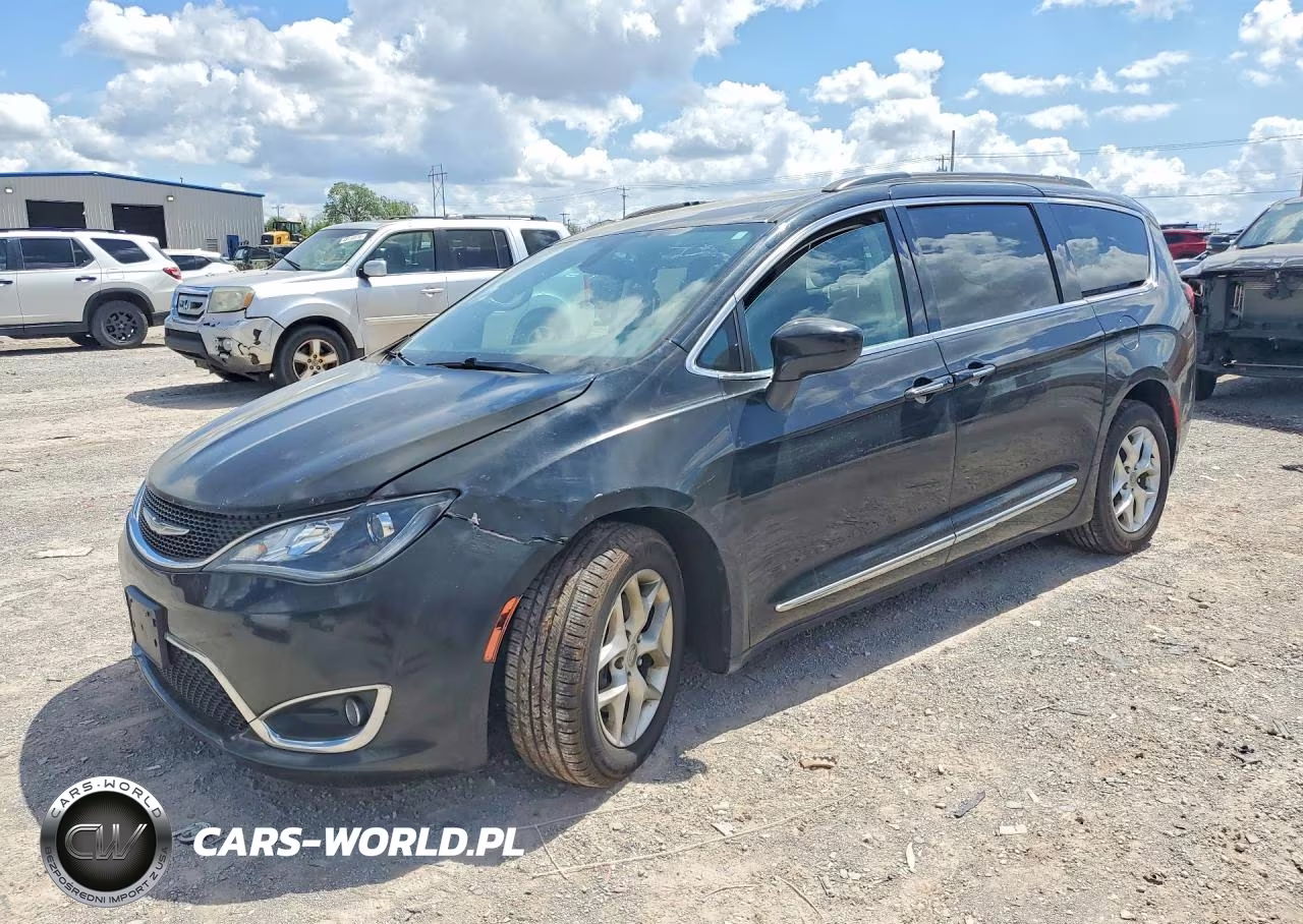 2017 Chrysler Pacifica Touring L