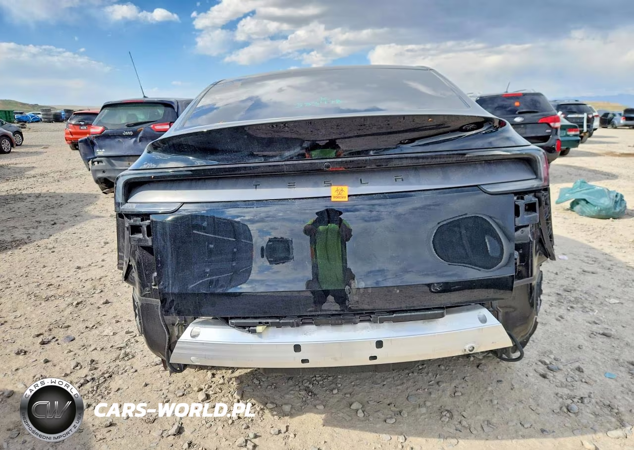 2026 Tesla Model Y VIN:7SAYGDED0TF383478 - 6