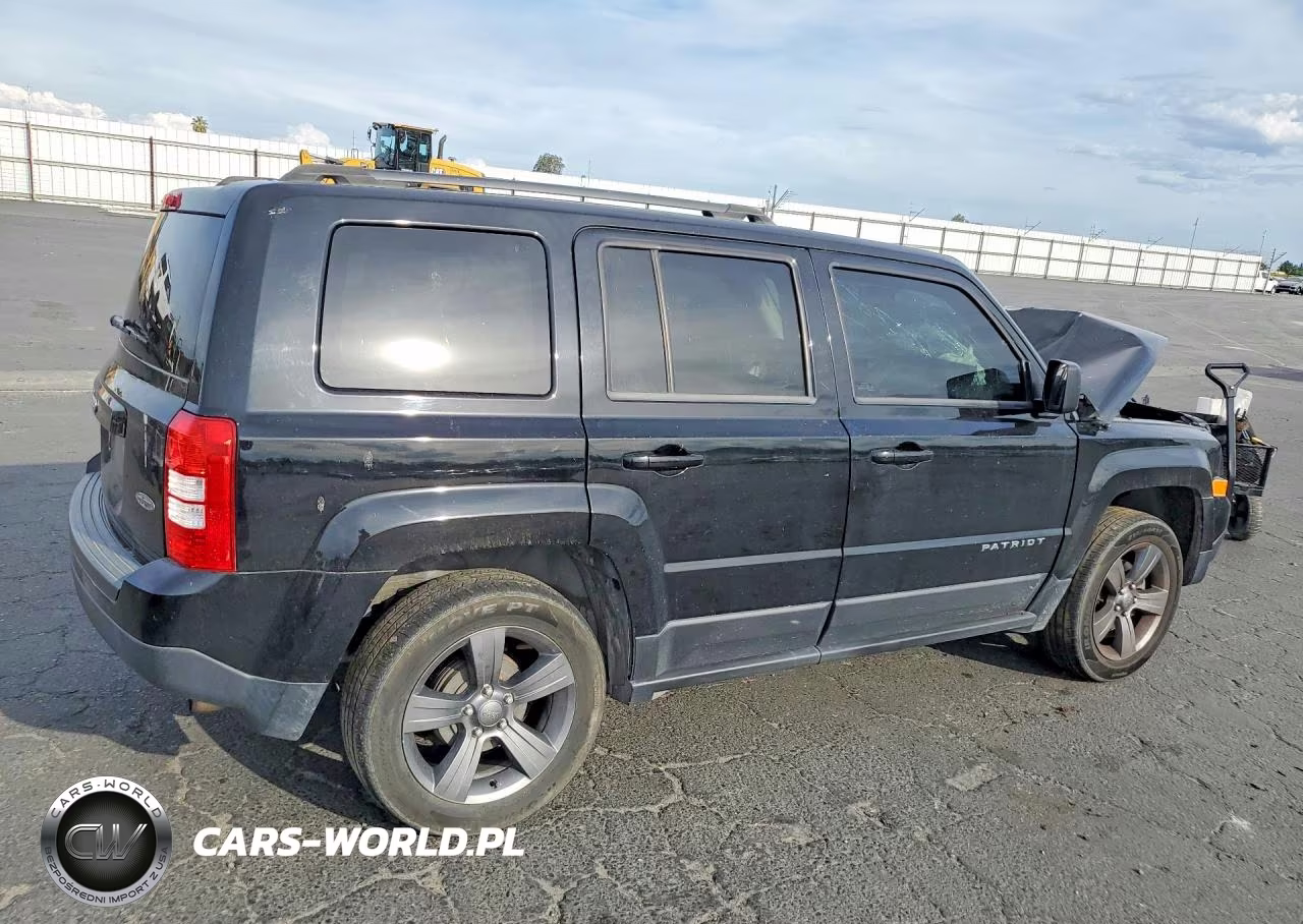 2015 Jeep Patriot Latitude VIN:1C4NJPFA9FD430431 - 3
