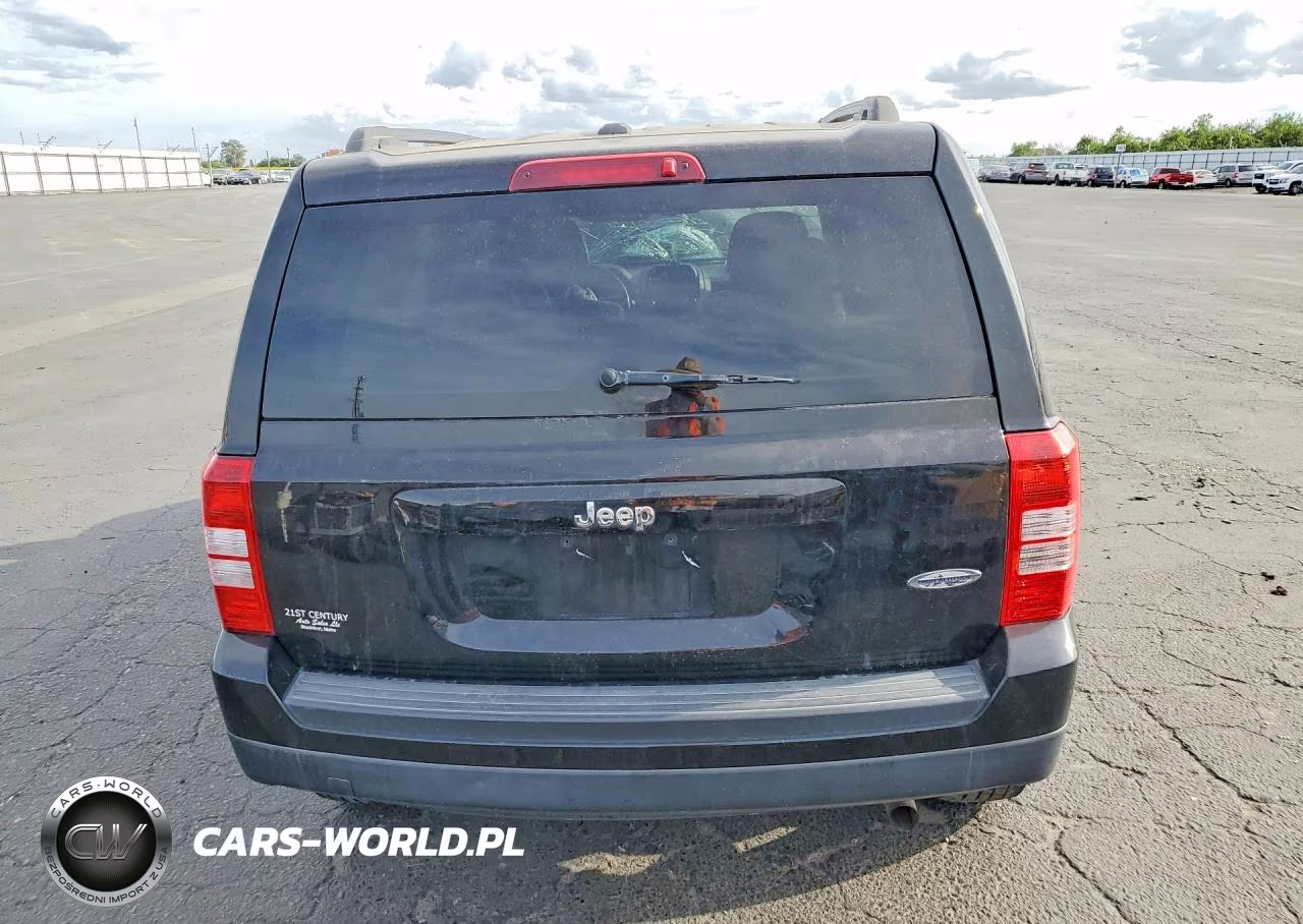 2015 Jeep Patriot Latitude VIN:1C4NJPFA9FD430431 - 6