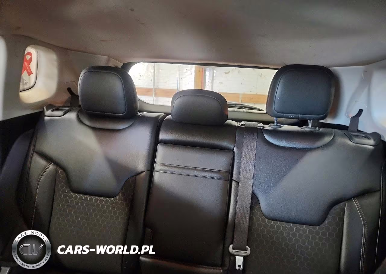 2019 Jeep Compass Latitude VIN:3C4NJCBB2KT855064 - 10